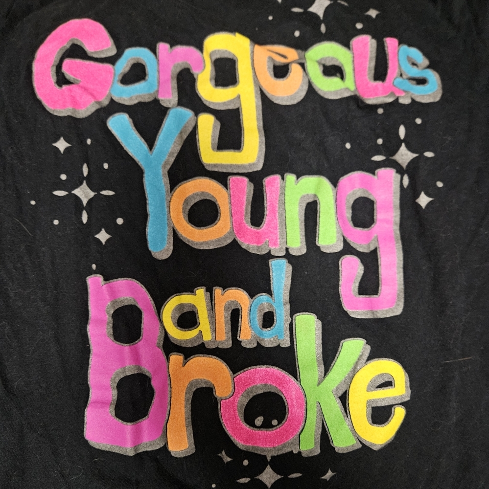 Y2k super cute Jr  13 LG women's longer baby tee.